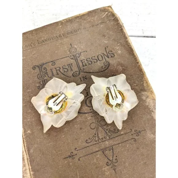 Vintage large floral acrylic beaded crystal metal clip on earrings - Picture 4 of 4